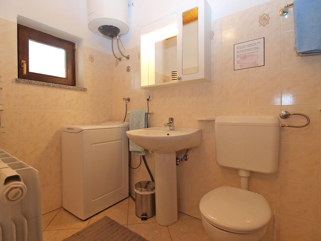 House Sandra 1430 Peresiji Экстерьер фото